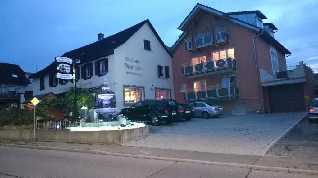 Gasthaus-Pension Fischerkeller Randegg Luaran gambar
