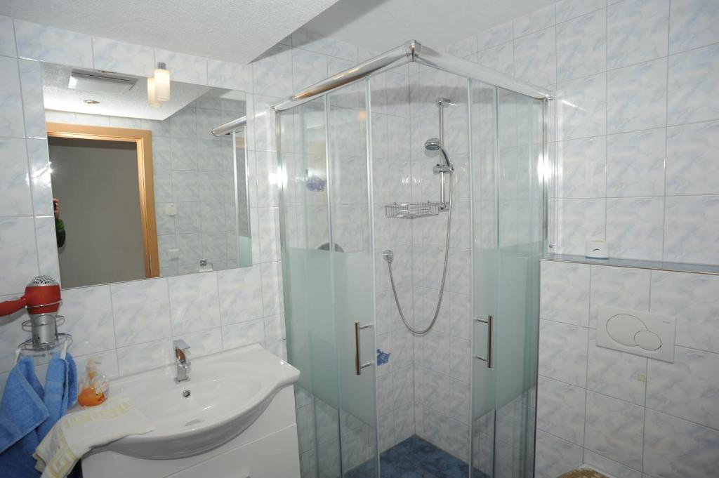 Gasthaus-Pension Fischerkeller Randegg Luaran gambar